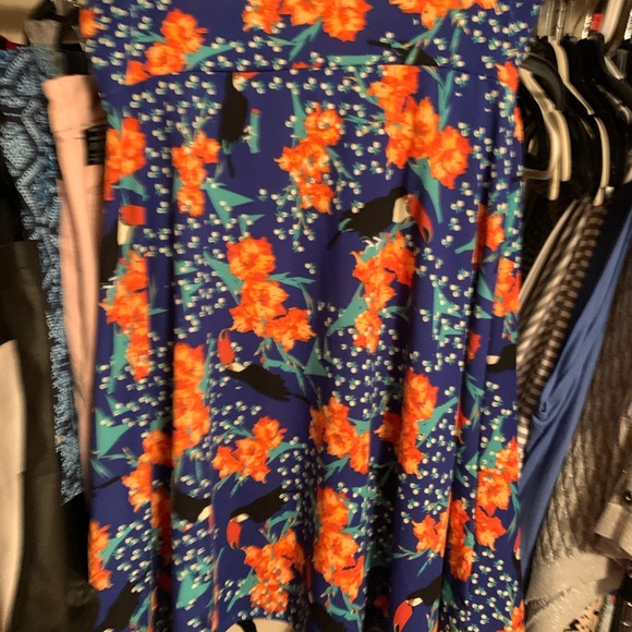 XL Azure Parrot Blue LuLaRoe - Picture 2 of 3